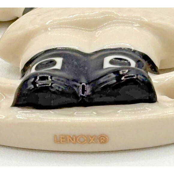 Lenox Pierced Figural Santa Christmas Ornament Bone China 24K Gold Accent 890028 - Picture 16 of 16